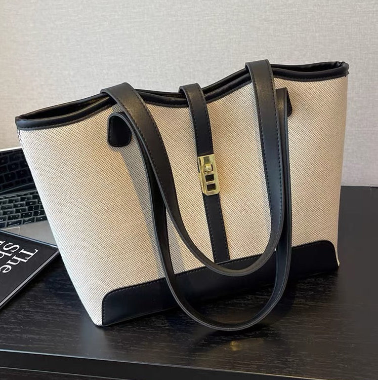 Bolso bimaterial atemporal
