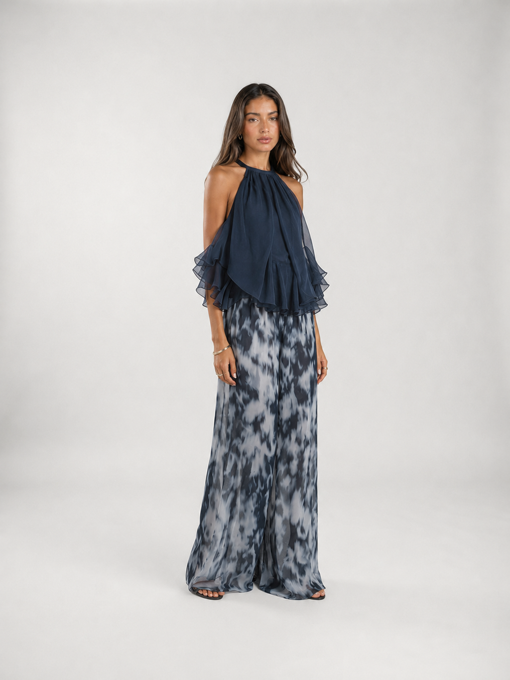 Conjunto Laura de dos piezas con top fluido y pantalón estampado