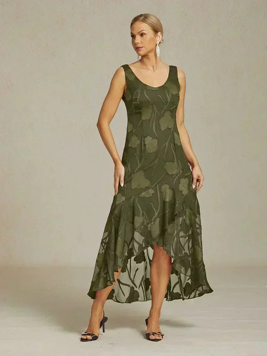 Vestido de noche de gasa floral azul marino con dobladillo asimétrico