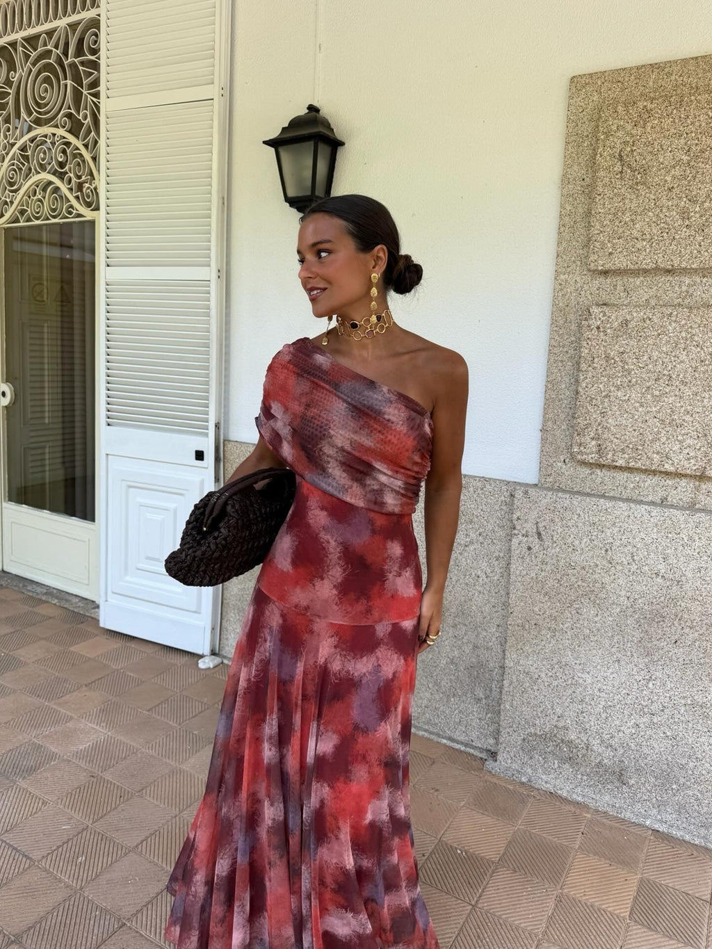 Valentina™ | Vestido largo de acuarela con hombros al aire
