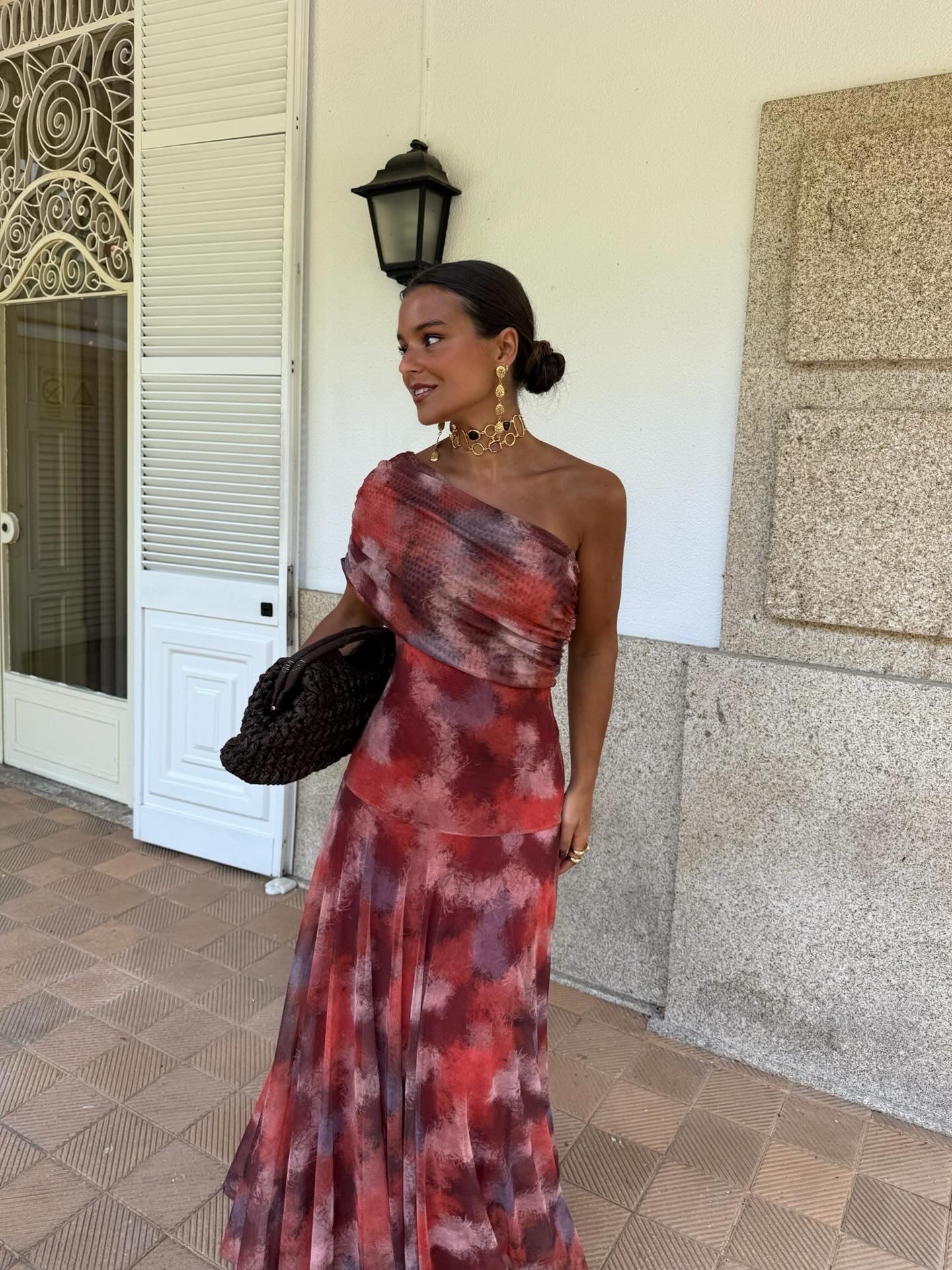 Valentina™ | Vestido largo de acuarela con hombros al aire